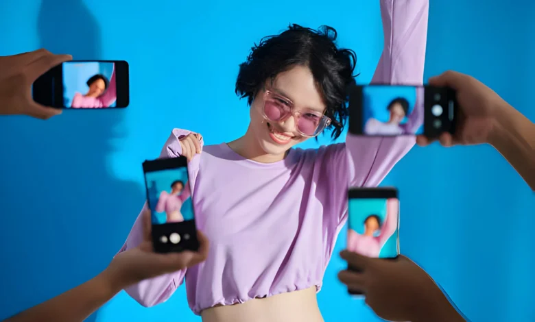 Internet Chicks